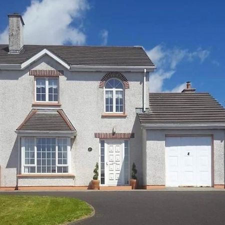 Вилла Superior 4 Bed House In Moville Donegal . Экстерьер фото