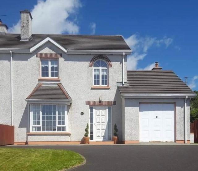 Вилла Superior 4 Bed House In Moville Donegal . Экстерьер фото